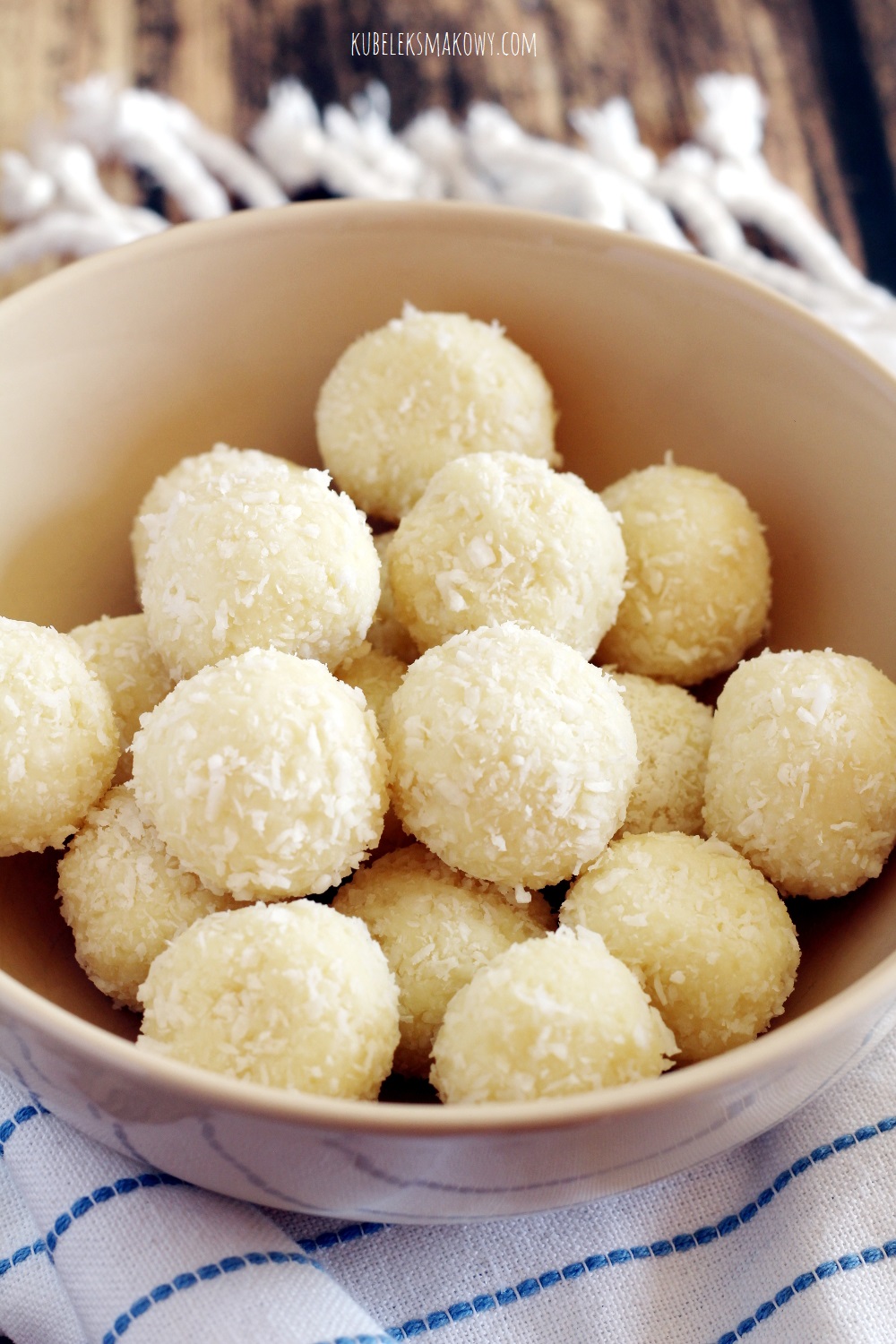 domowe pralinki kokosowe - przepis